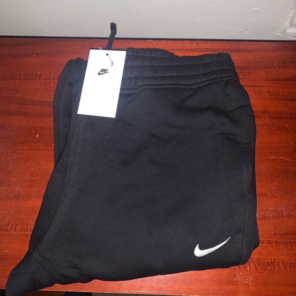 Nike Club Fleece Sweatpants